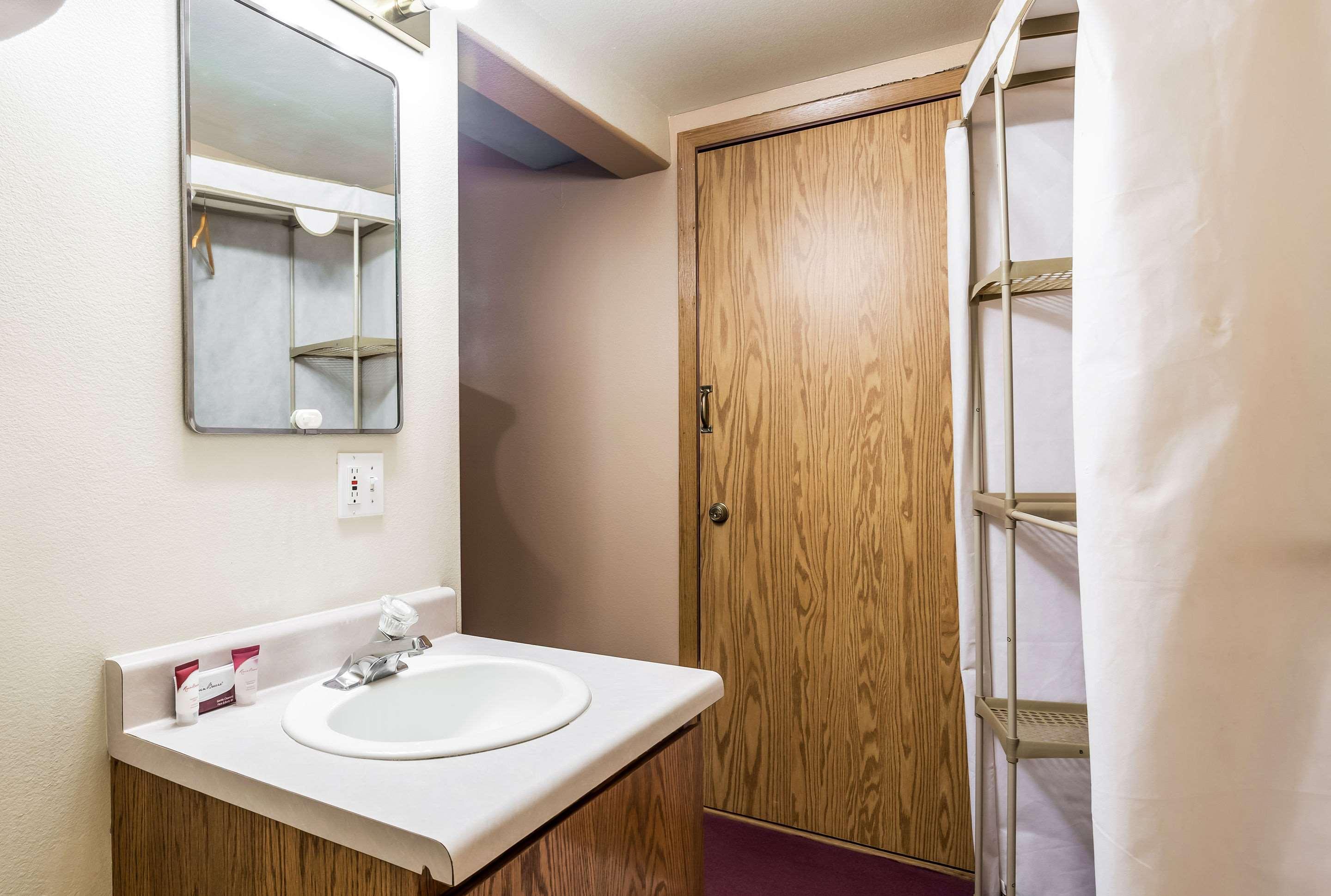 Rodeway Inn & Suites Big Water - Antelope Canyon Екстер'єр фото
