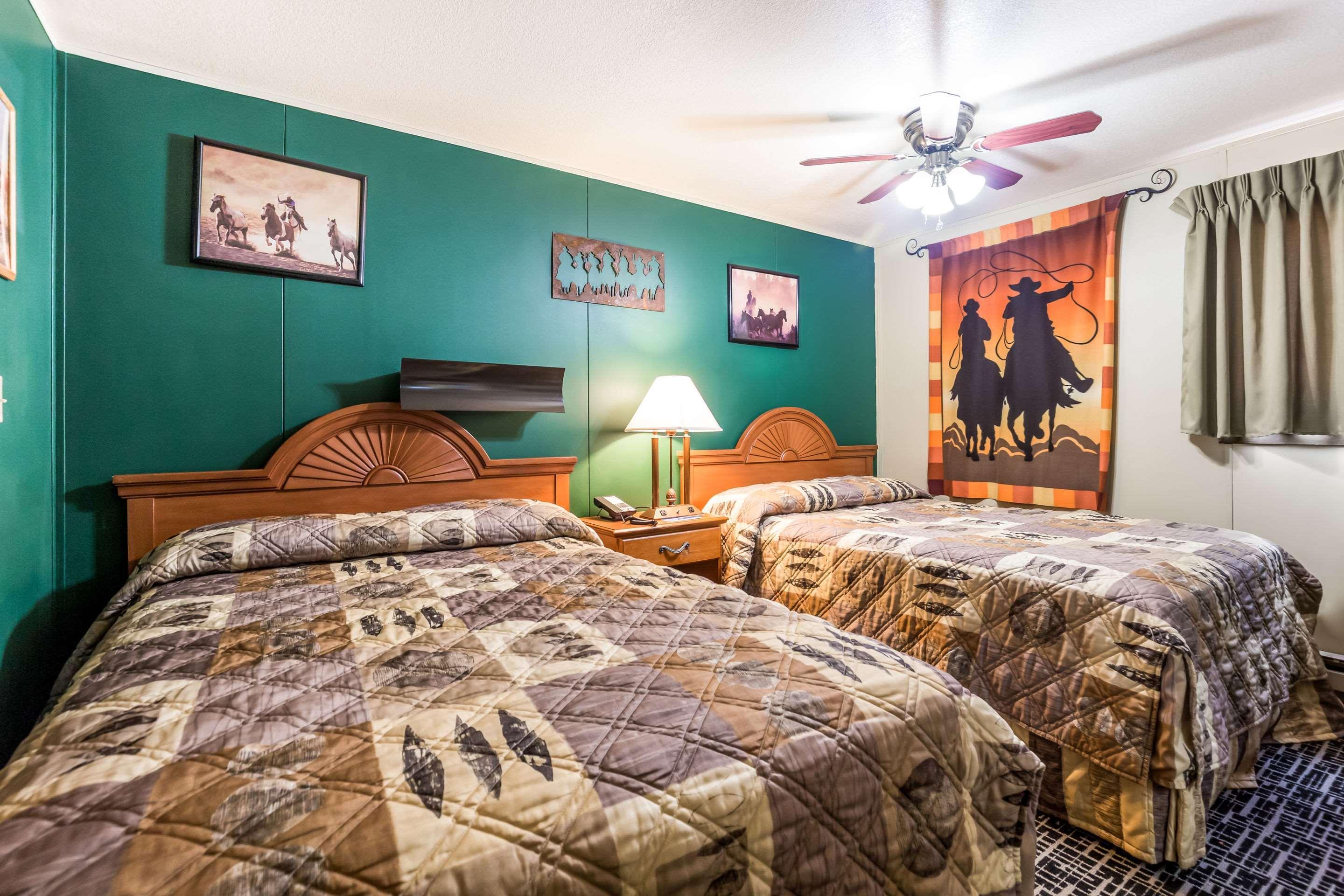 Rodeway Inn & Suites Big Water - Antelope Canyon Екстер'єр фото