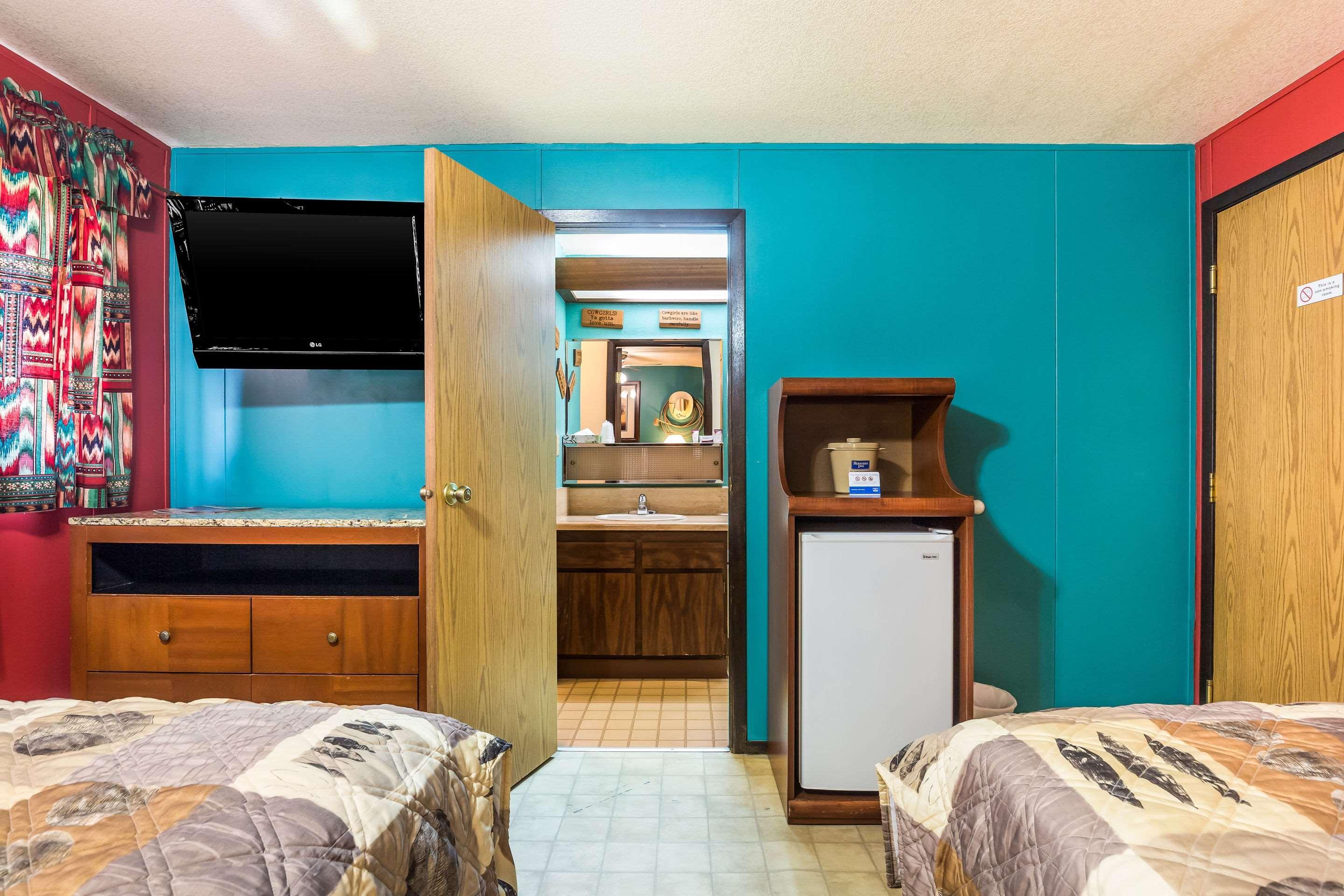 Rodeway Inn & Suites Big Water - Antelope Canyon Екстер'єр фото